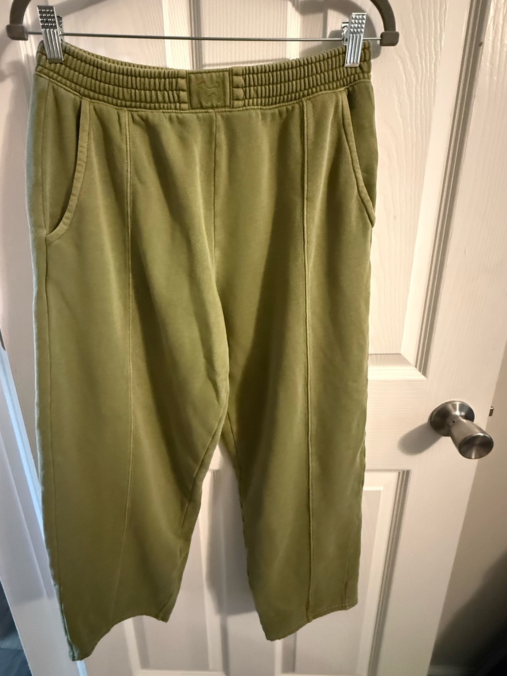 PINK Victoria’s Secret Olive Green Wide Leg Sweatpants Size Medium